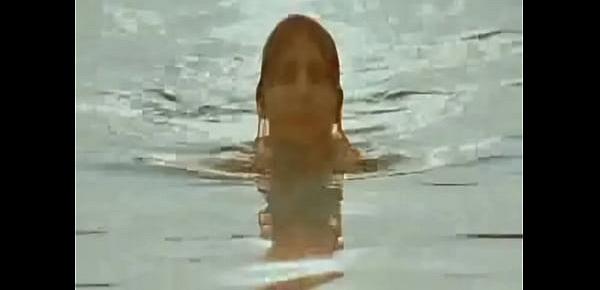  Anushka Sharma in bikini